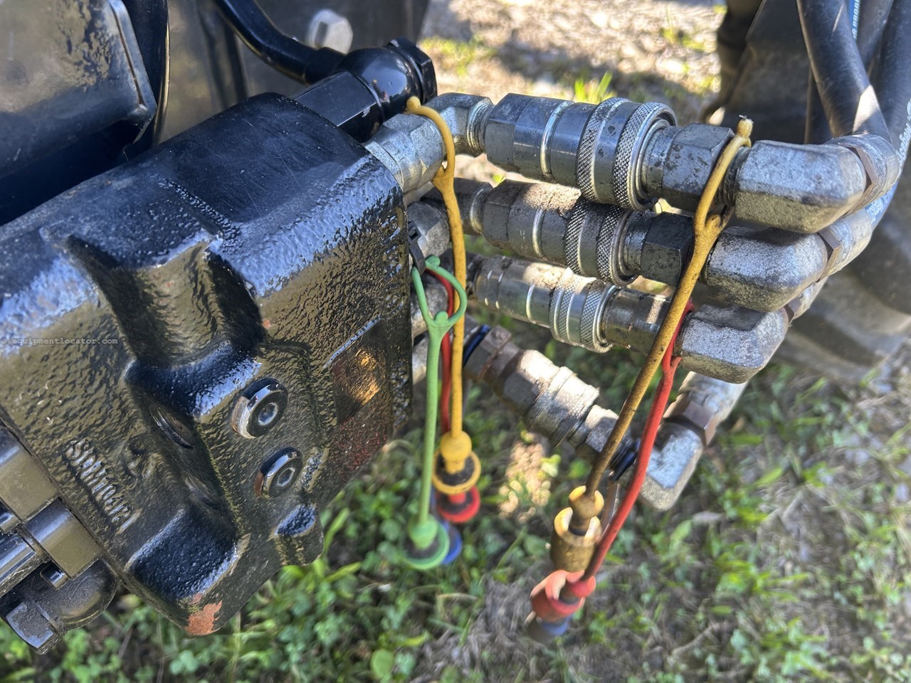 2016 New Holland Workmaster 33 Image 10