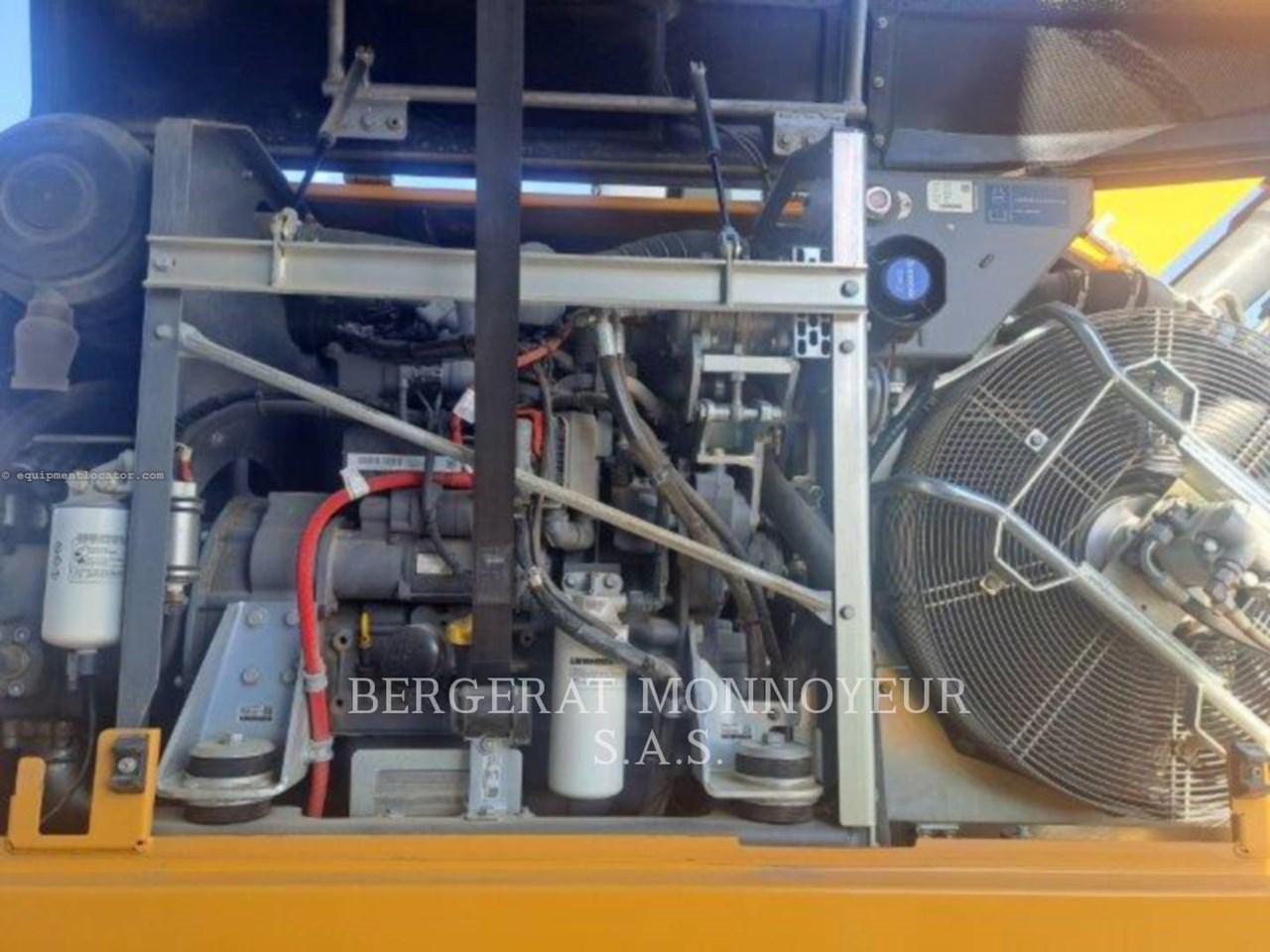 2023 Liebherr A913 Image 10