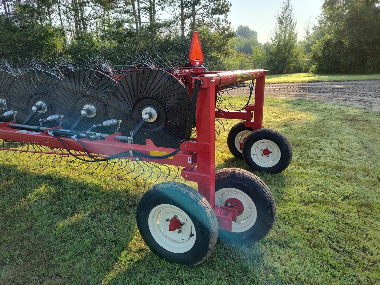 2023 H & S HC5114 Image 4