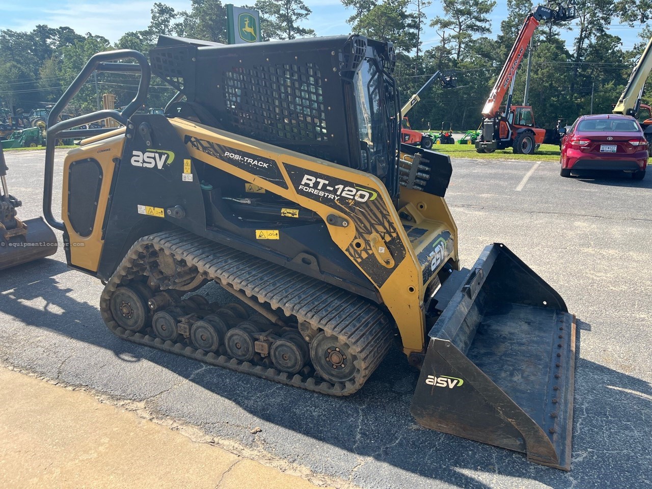 2020 ASV RT120F Image 4