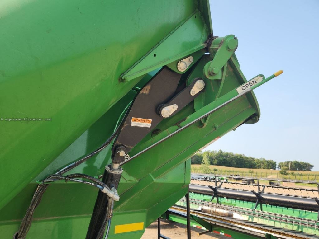 2017 J & M 1112-20 Image 32