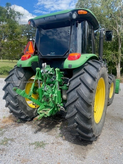 2015 John Deere 6135E Image 3