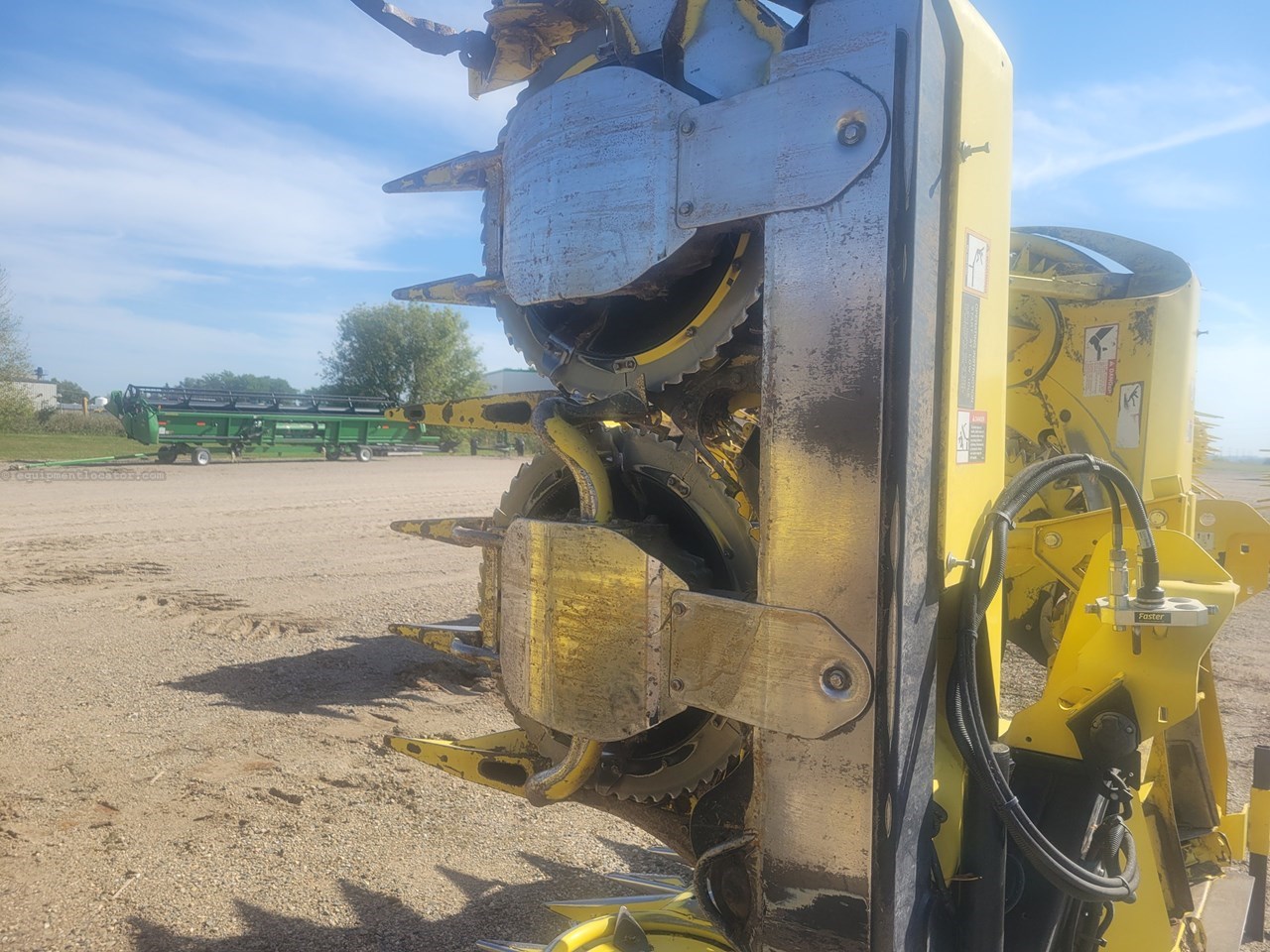 2022 John Deere 698 Image 10