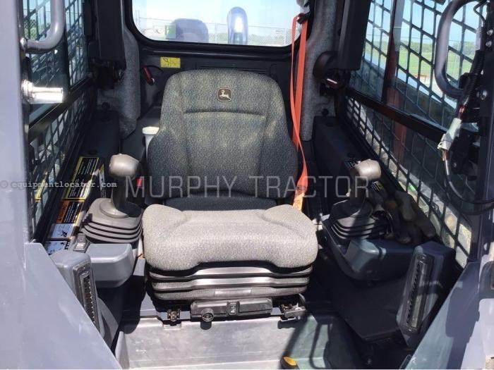 2023 John Deere 333G Image 10