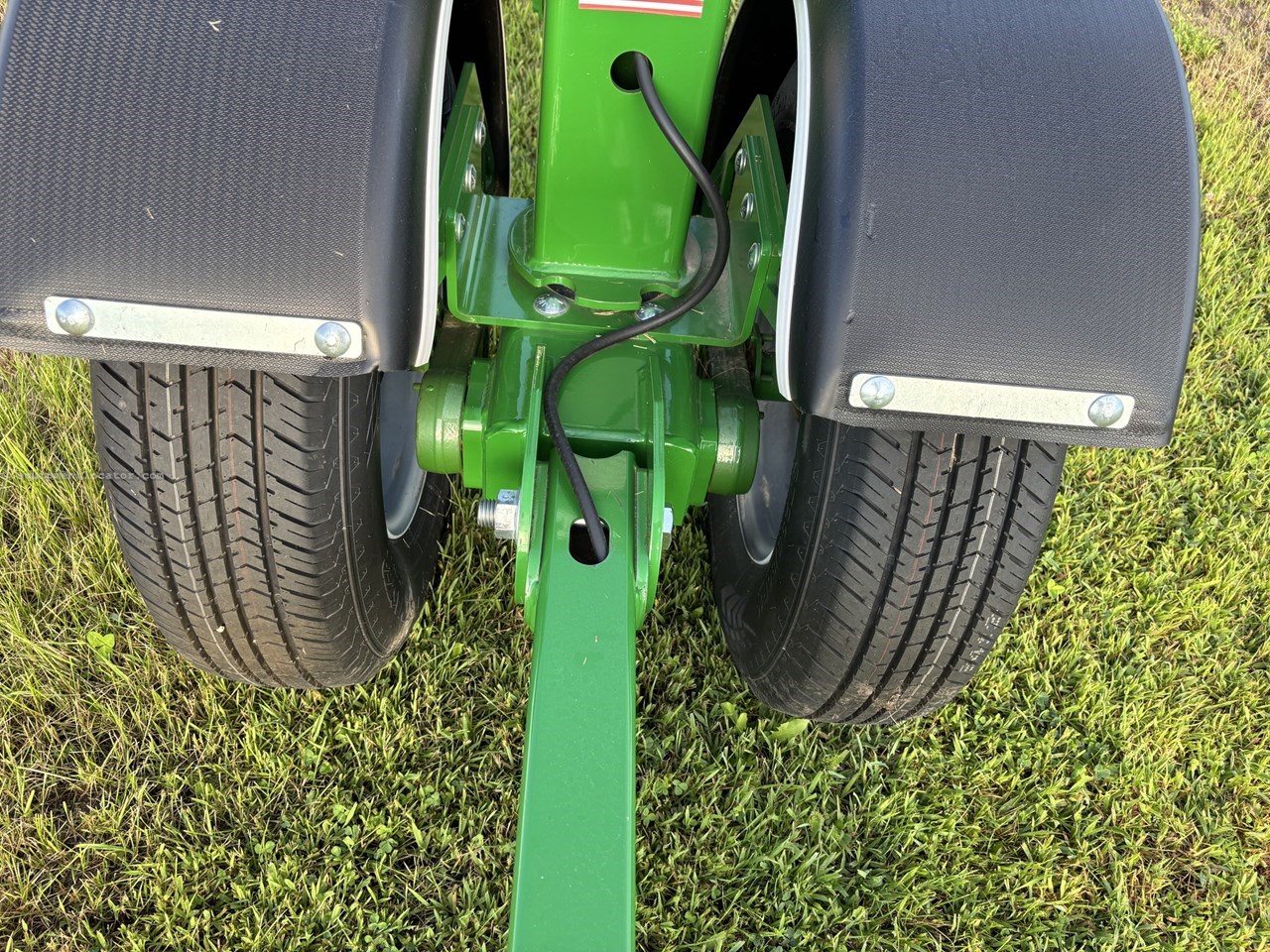 2023 Headhunter HT38 Image 4