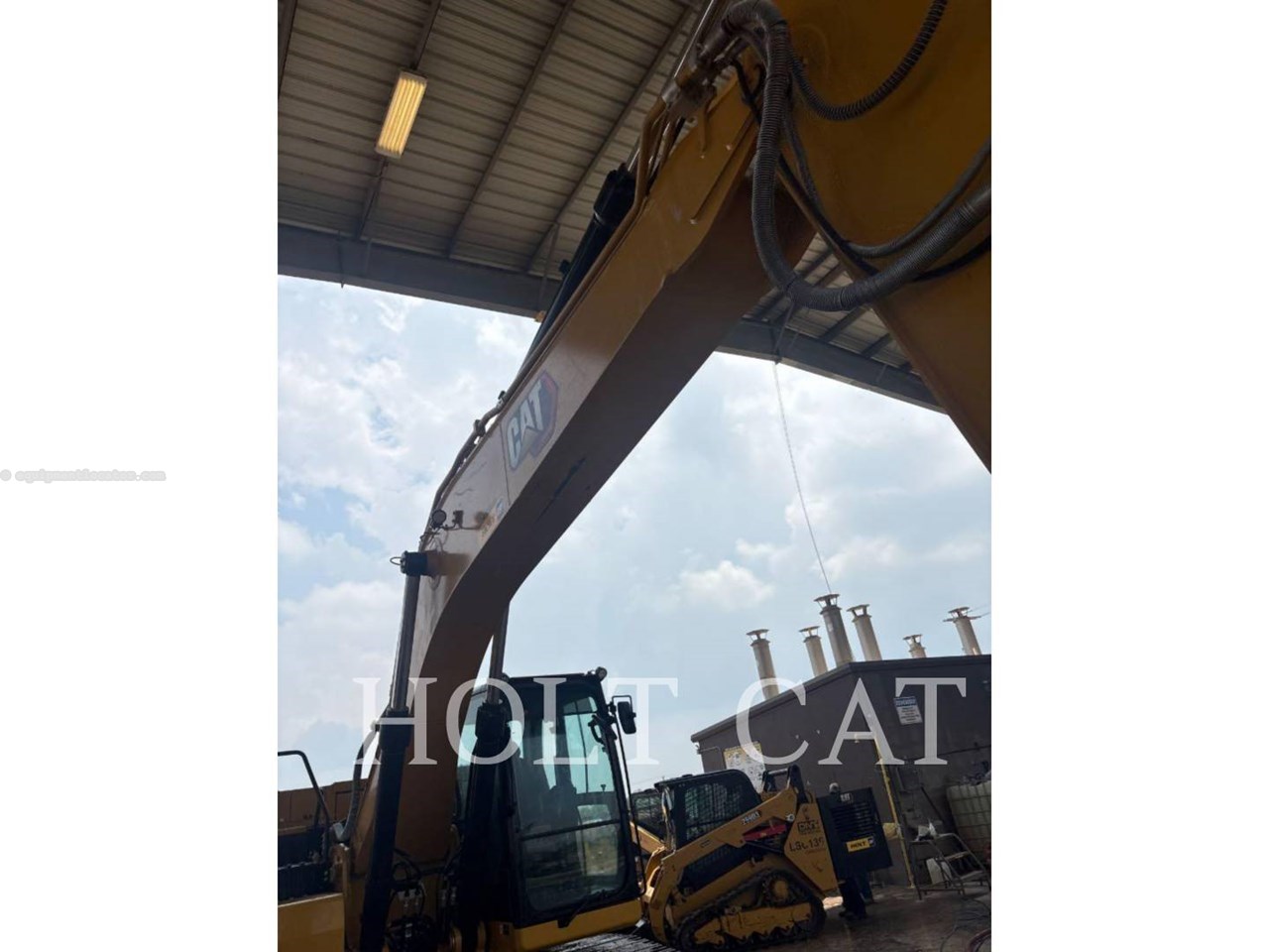 2024 Caterpillar 326 TC Image 10
