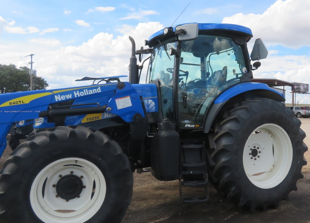 2011 New Holland T6050 Plus Image 10