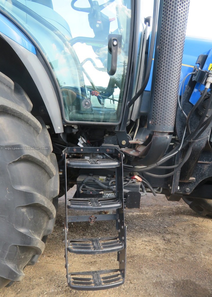 2011 New Holland T6050 Plus Image 17