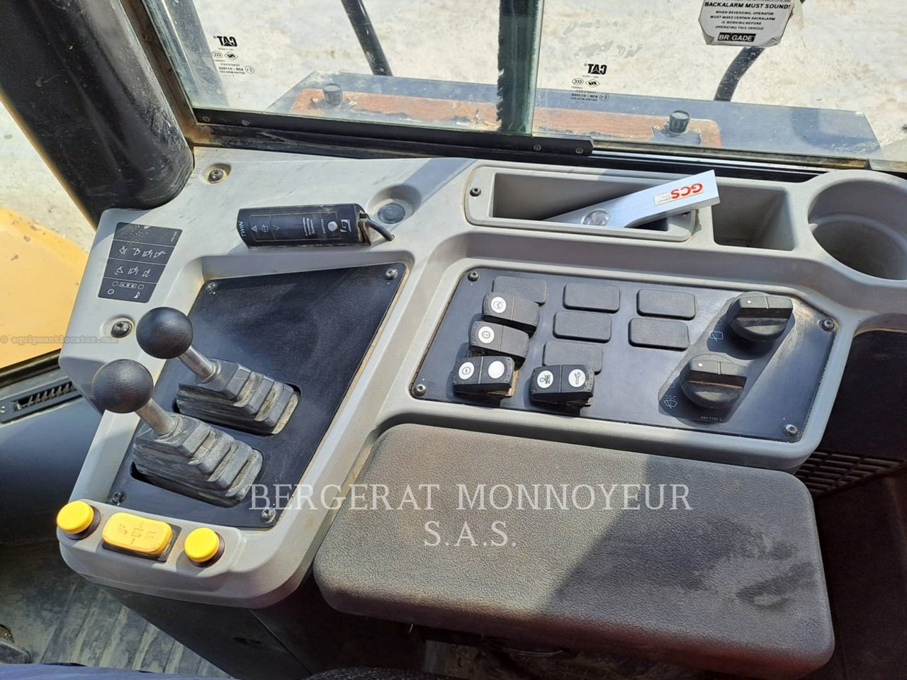 2021 Caterpillar 950GC Image 10