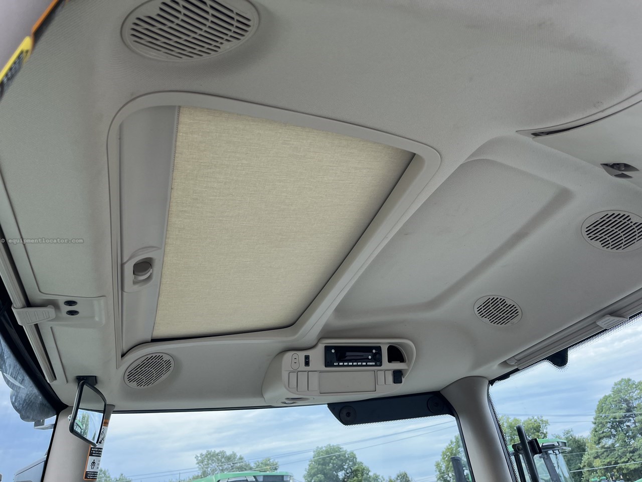 2023 John Deere 6R 195 Image 10