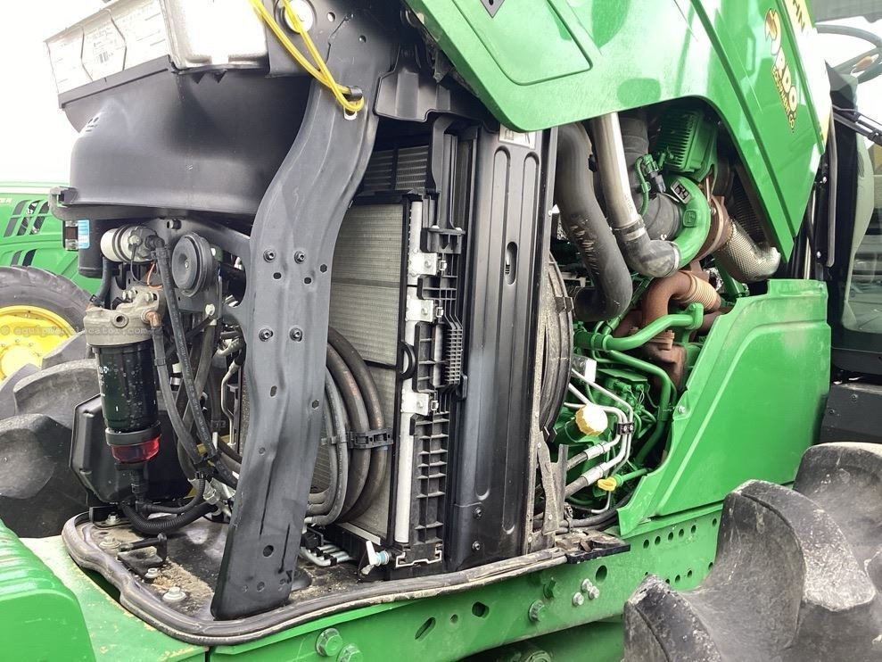 2023 John Deere 6R 215 Image 10