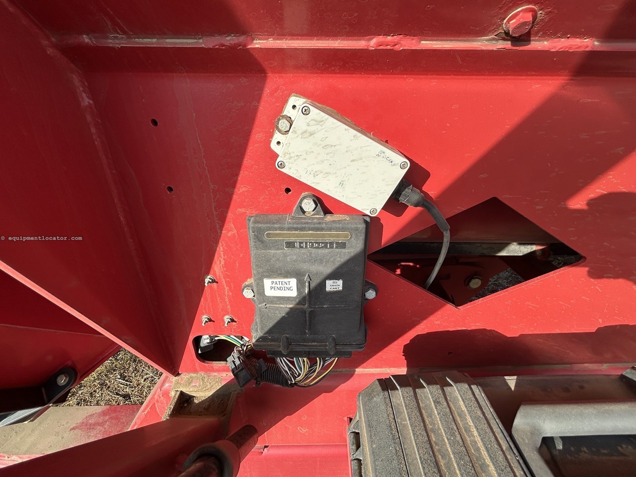 2014 Unverferth 1610 Image 10