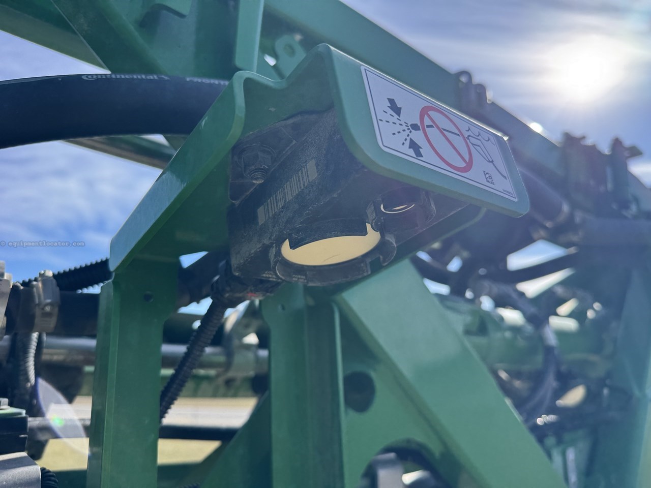 2025 John Deere 412R Image 10