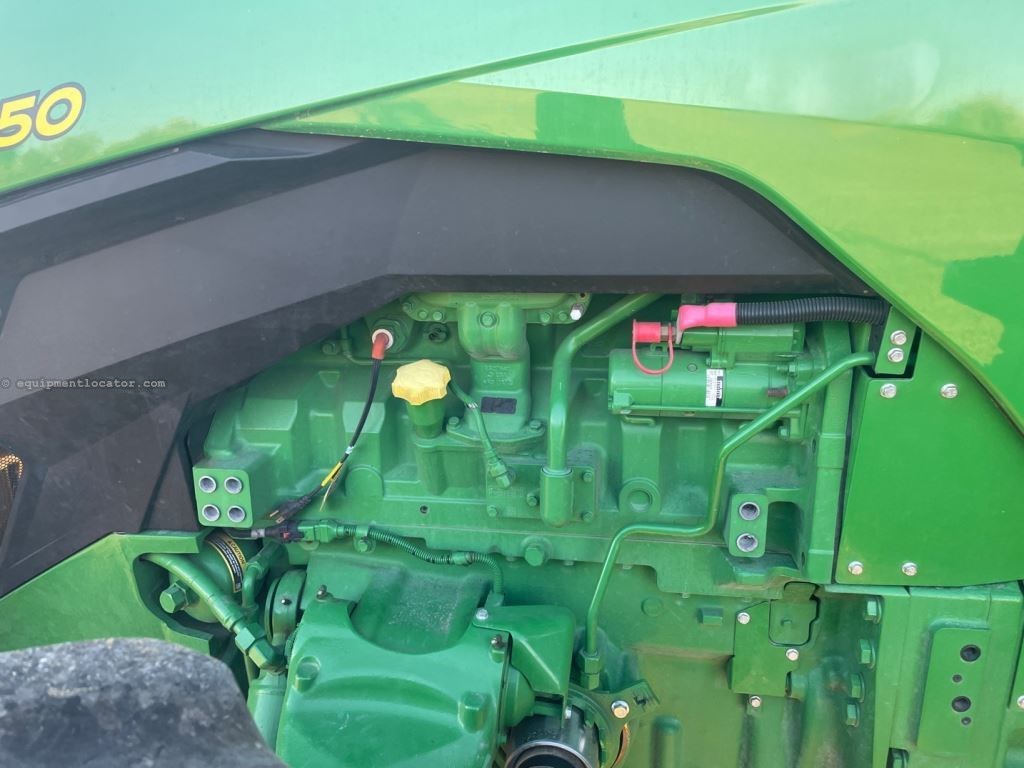 2022 John Deere 8R 250 Image 10