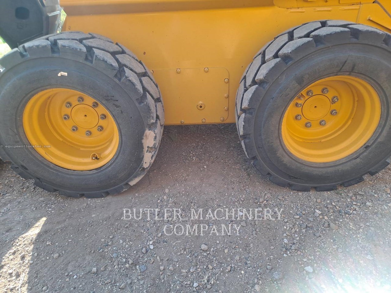 2019 John Deere 332G Image 10