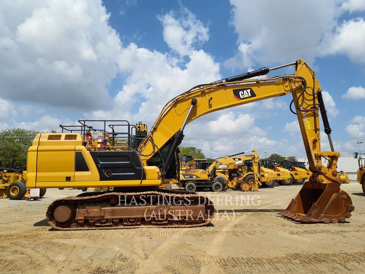 2019 Caterpillar 349-07 Image 10