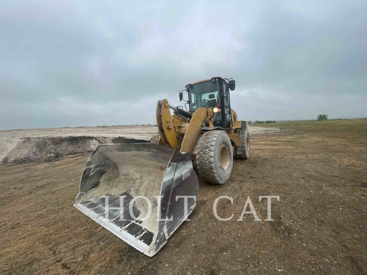 2018 Caterpillar 938M Image 18
