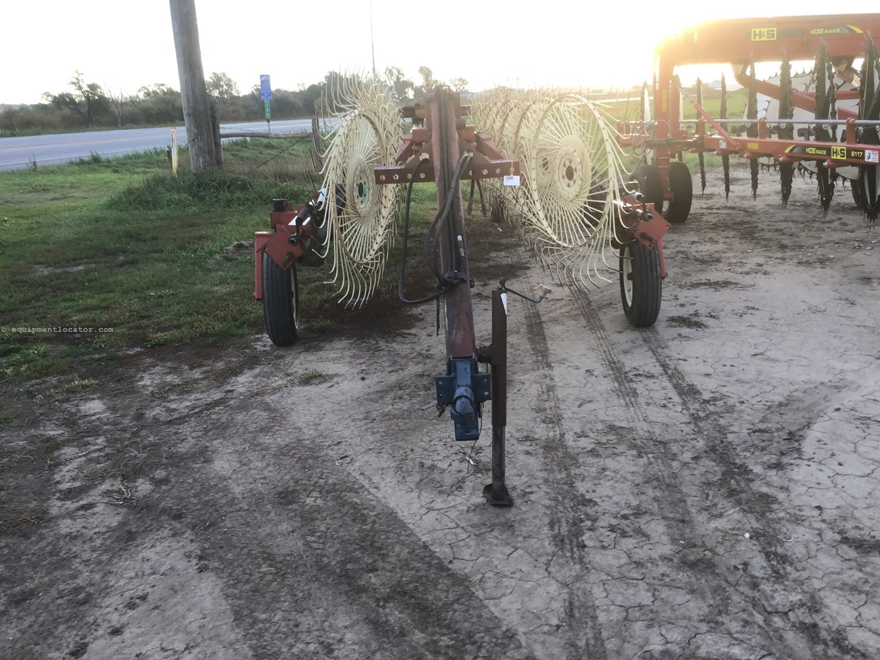 2009 H & S BF14HC Image 10