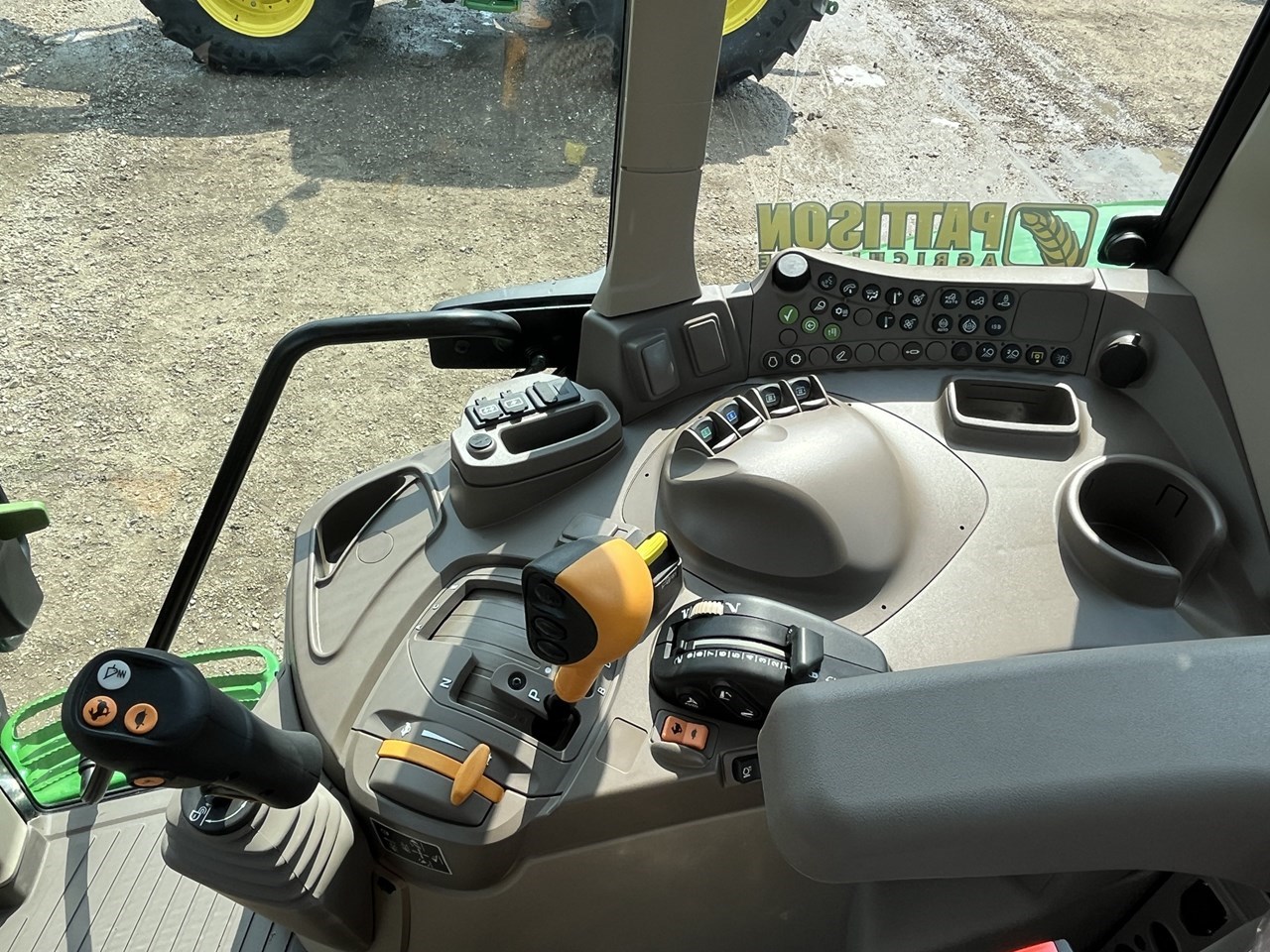 2025 John Deere 6M 155 Image 10