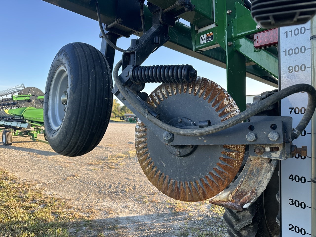 2024 Unverferth 2600 Image 10