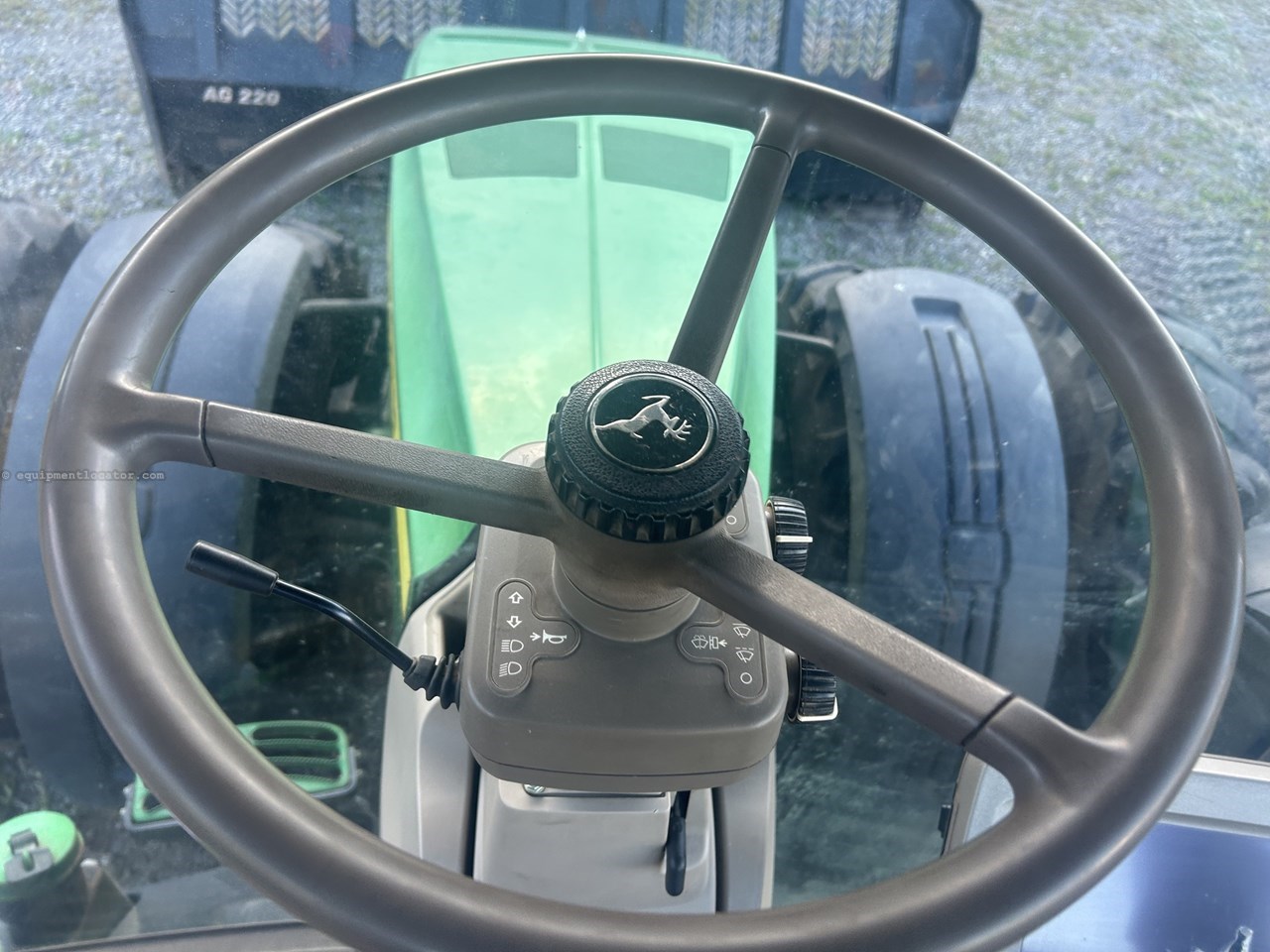 2013 John Deere 8360R Image 10