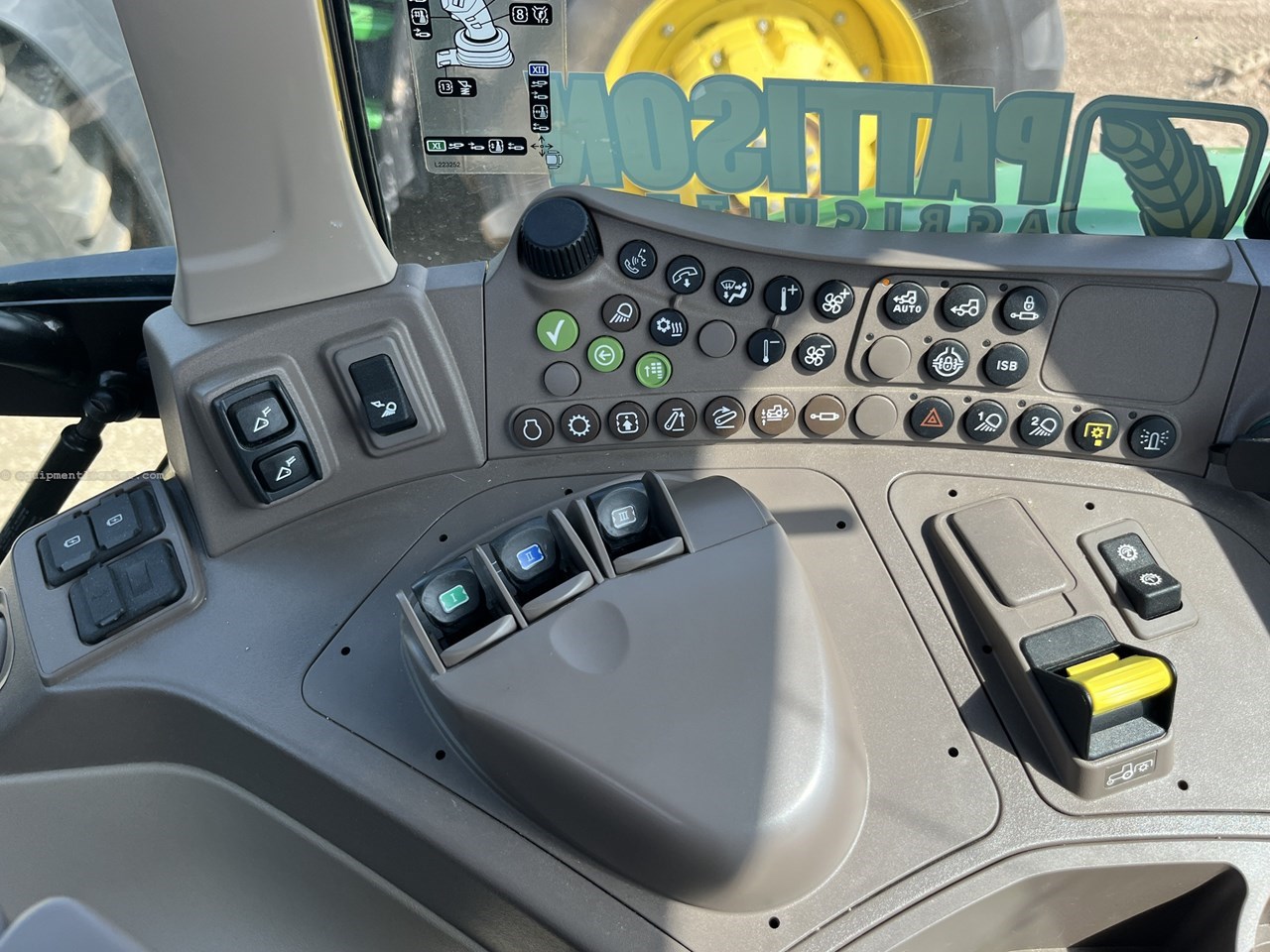 2024 John Deere 6145M Image 10