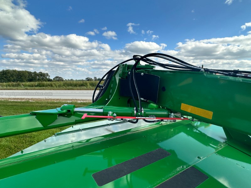 2023 John Deere C450 Image 10