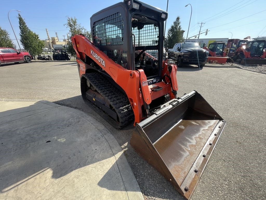 2017 Kubota SVL75-2 Image 3
