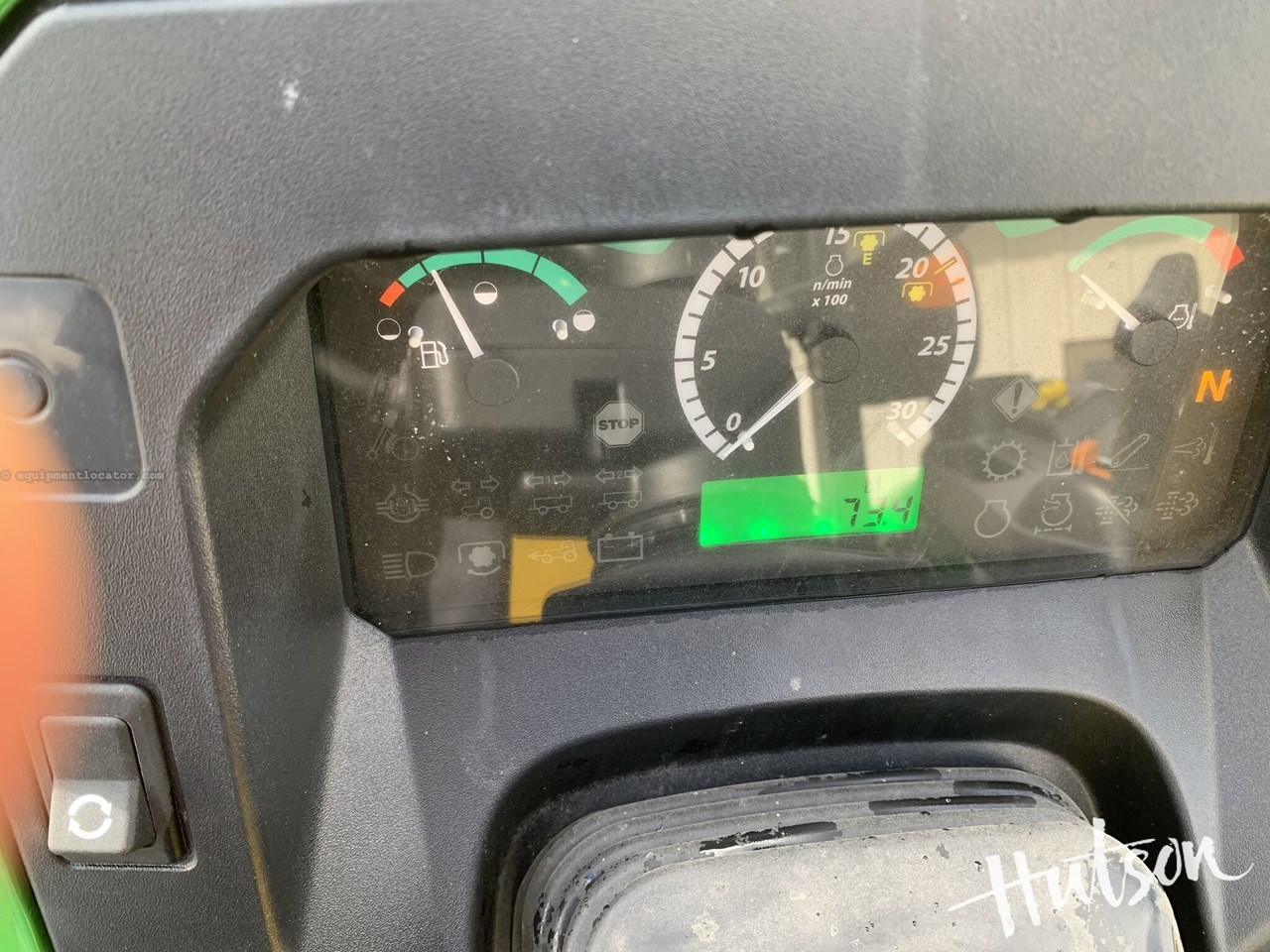 2023 John Deere 5067E Image 10