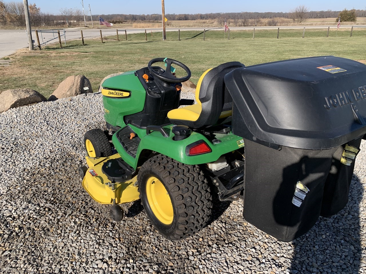 2011 John Deere X530 Image 3