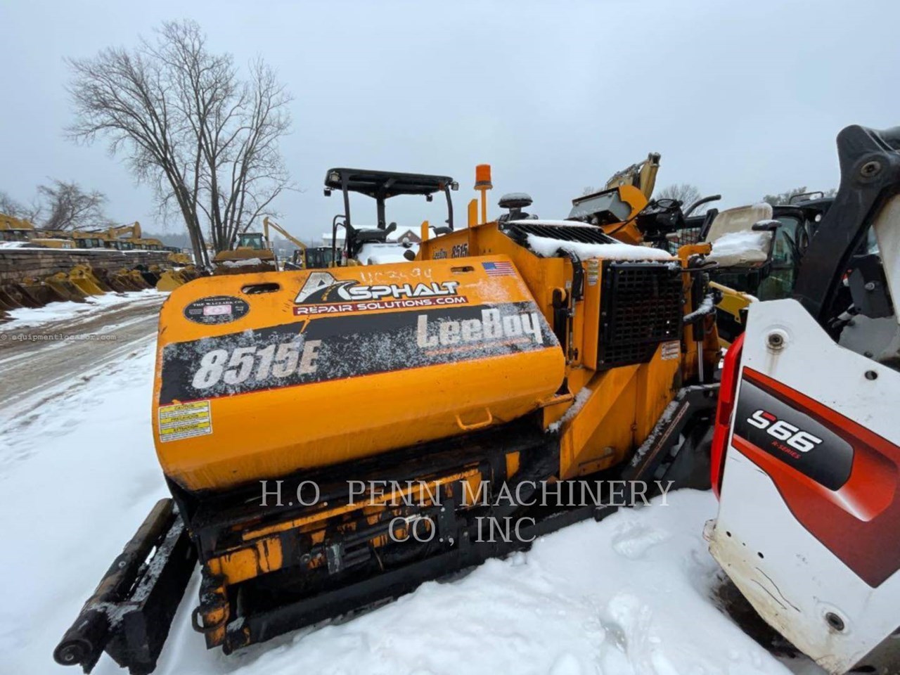 2018 Leeboy 8515B Image 4