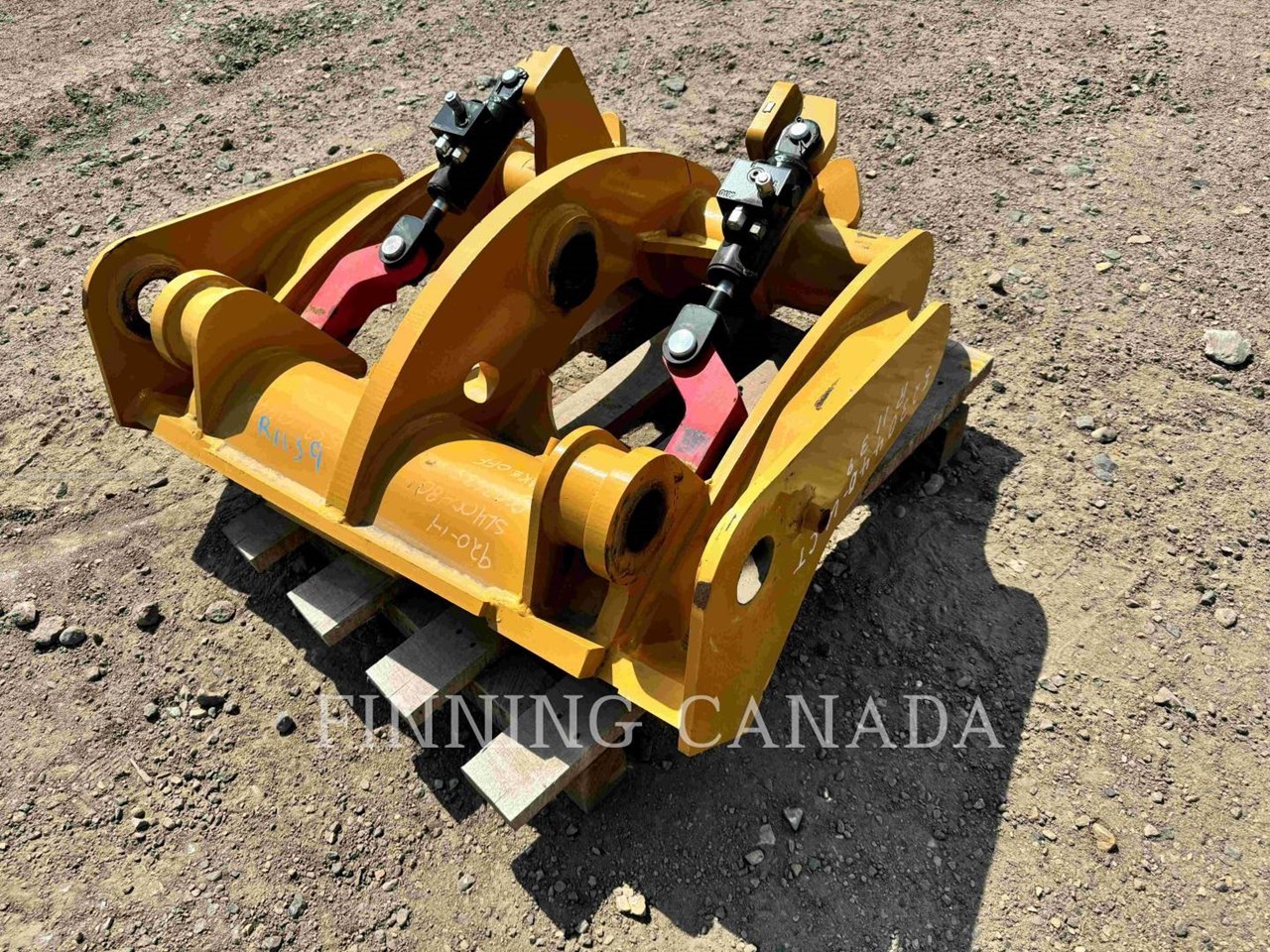 2021 Caterpillar 920 Image 4