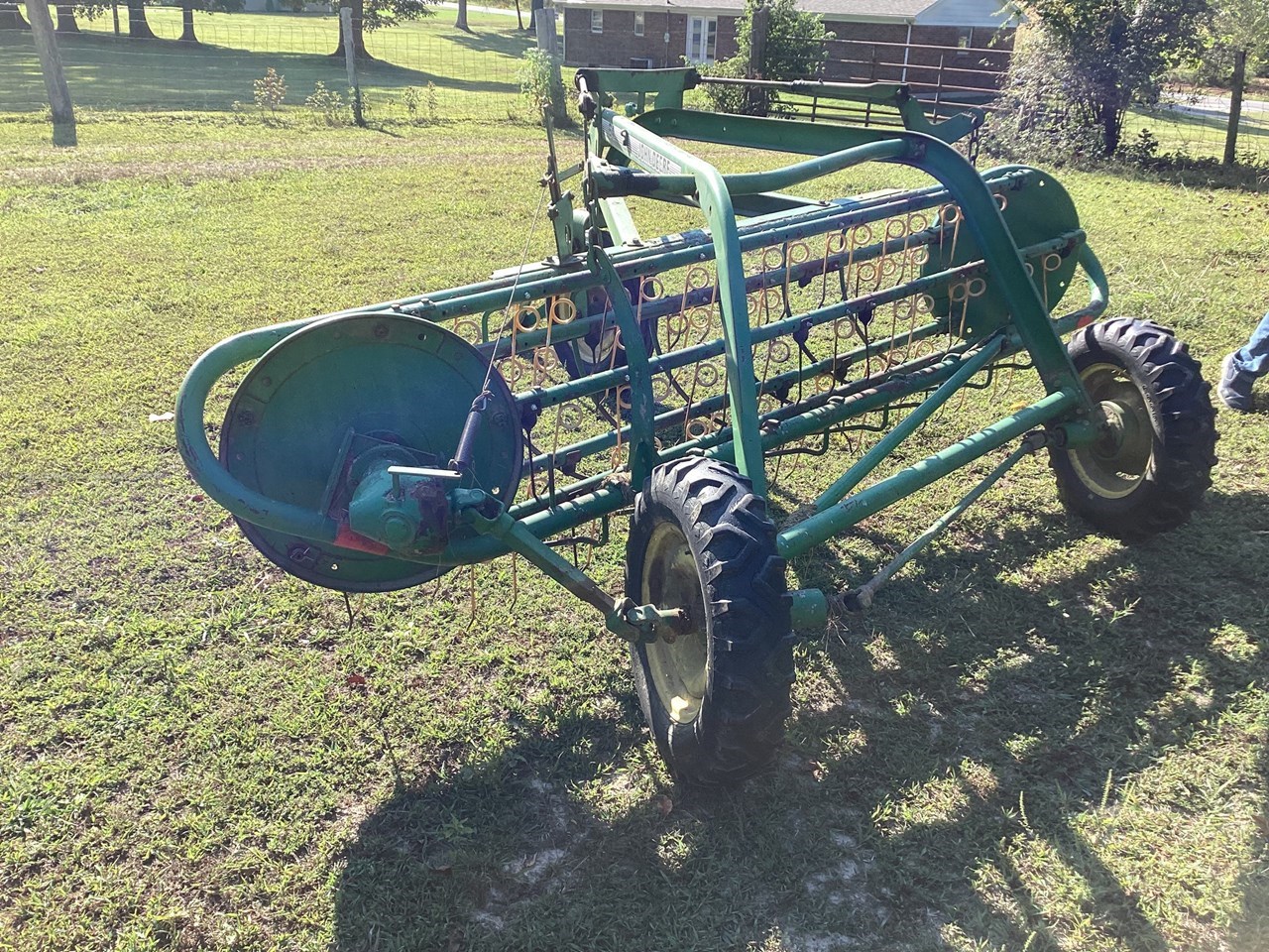 John Deere 64 Image 10