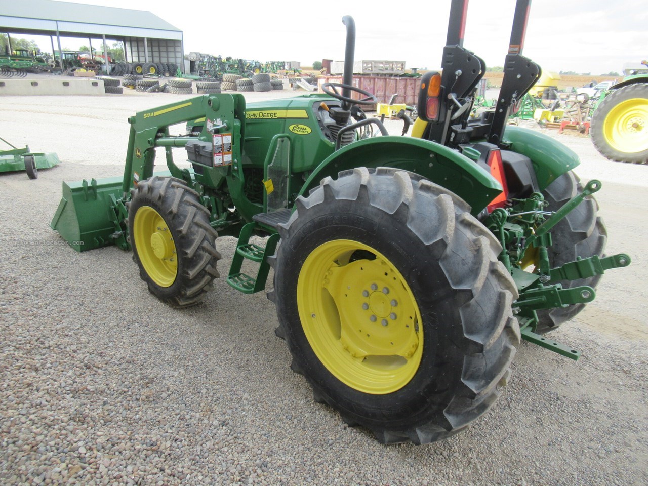 2022 John Deere 5065E Image 10