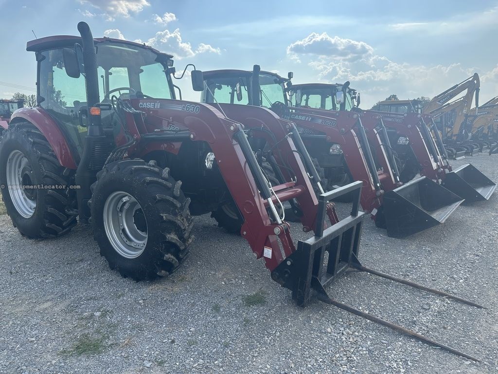 2023 Case IH Utility Farmall® C Series 120C Image 1