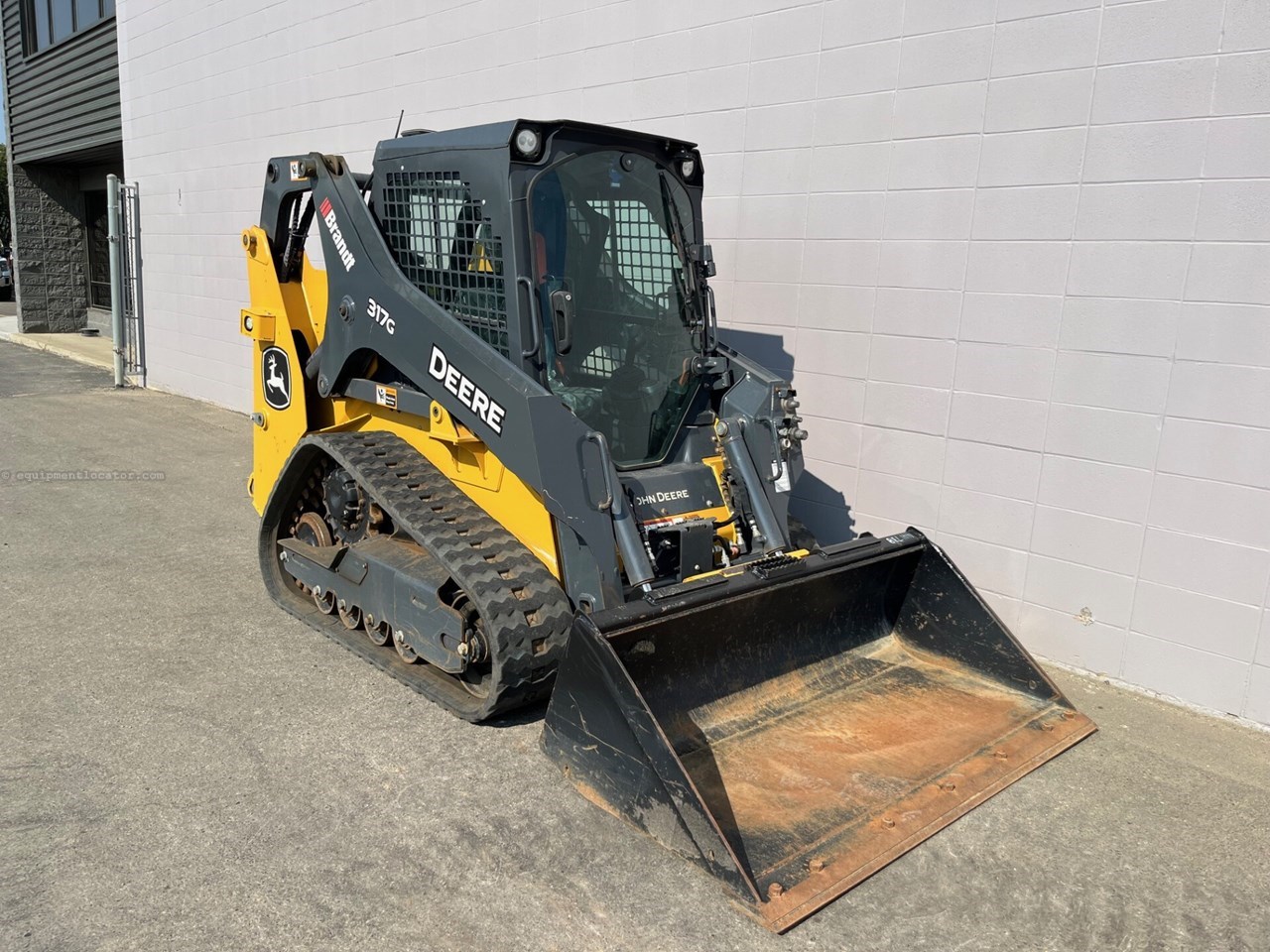 2023 John Deere 317G Image 3