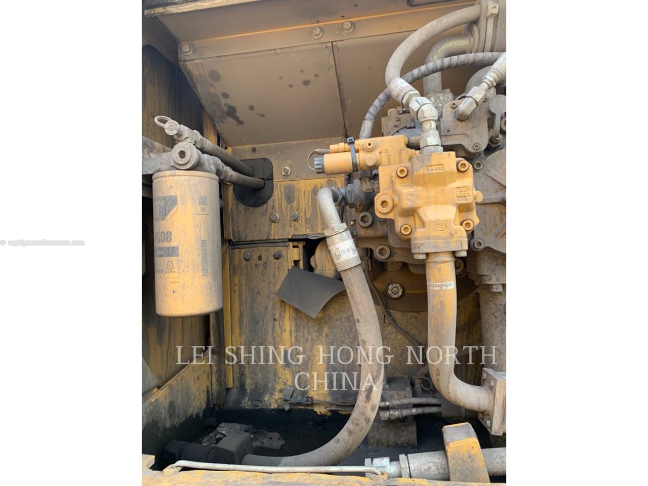 2018 Caterpillar 349D2L Image 10