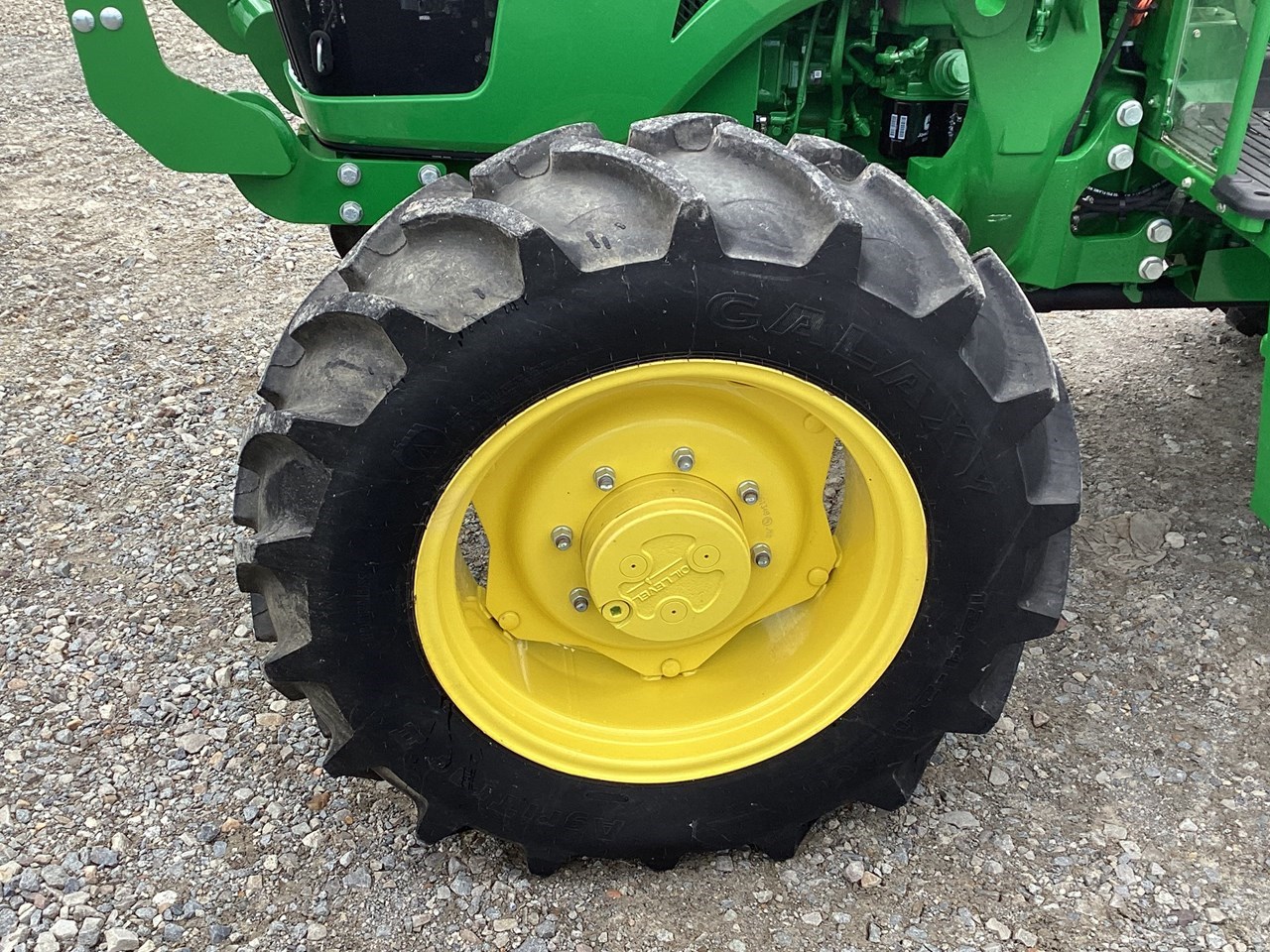 2024 John Deere 5060E Image 10