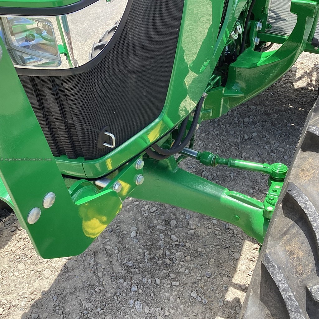 2023 John Deere 5067E Image 10