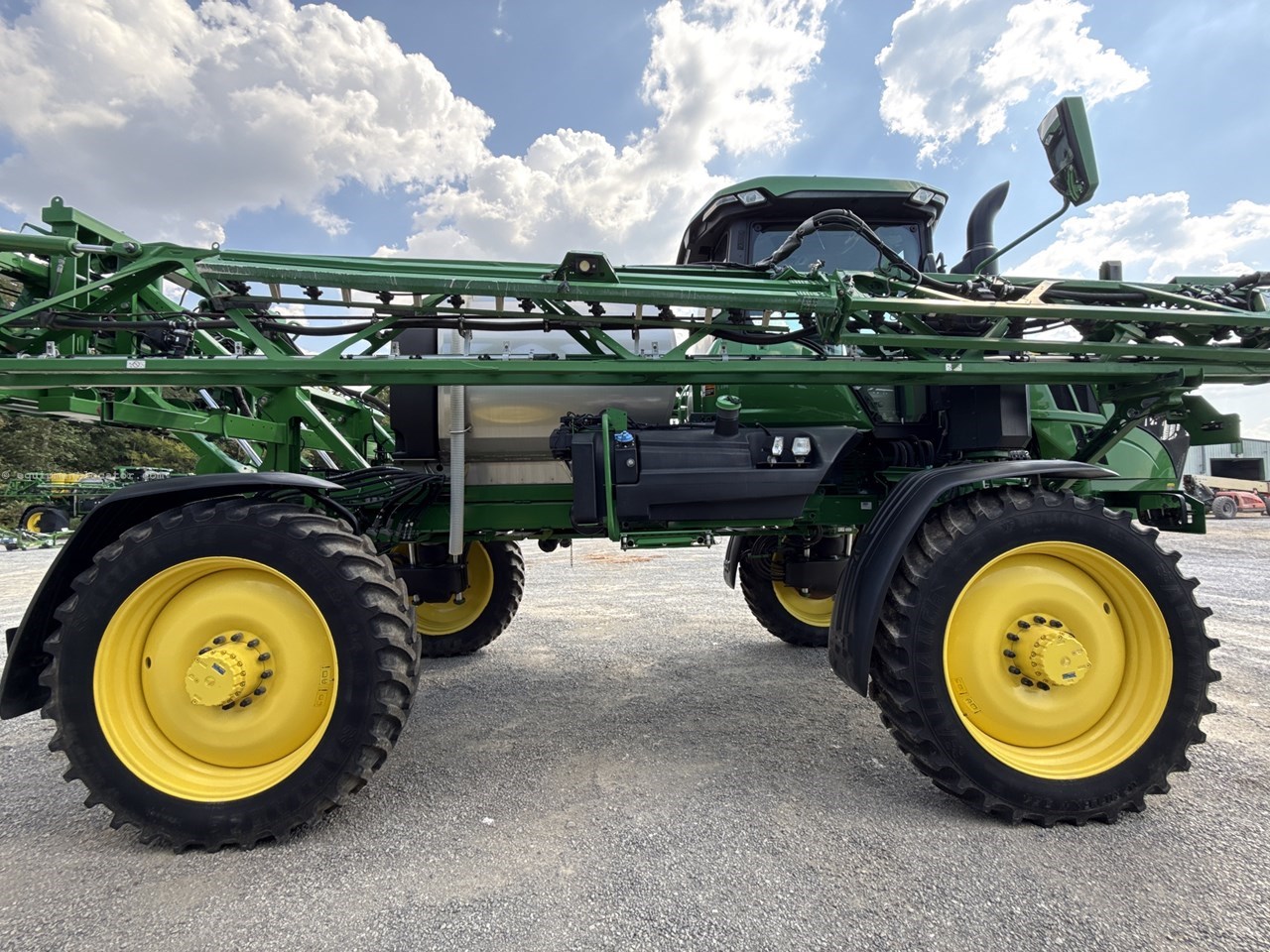 2022 John Deere 410R Image 11