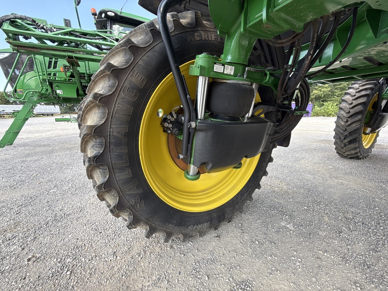 2022 John Deere 410R Image 16