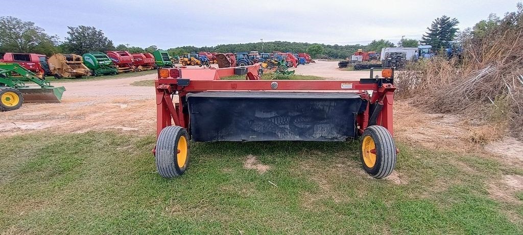 2009 New Holland H6830 Image 4