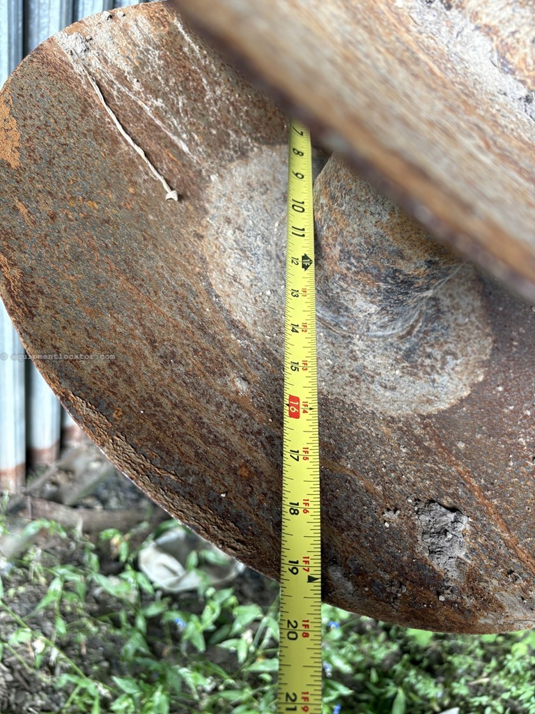 2005 John Deere 637 Image 10