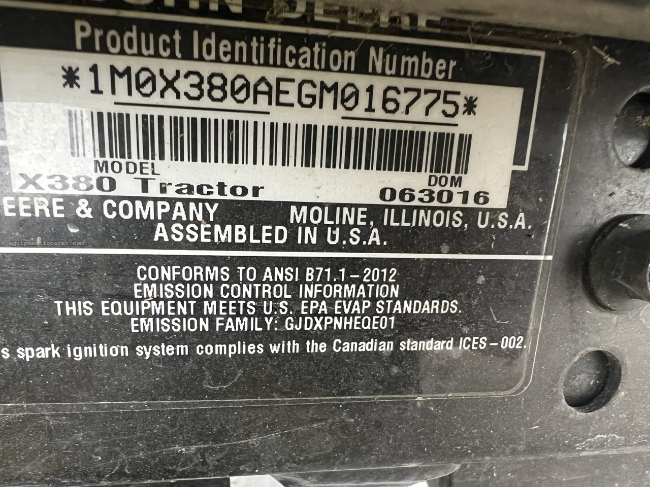 2016 John Deere X380 Image 10