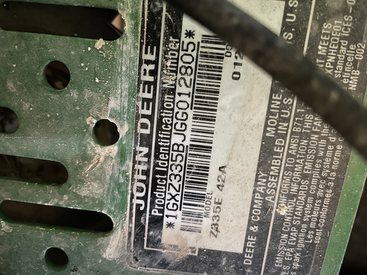 2016 John Deere Z335E Image 10