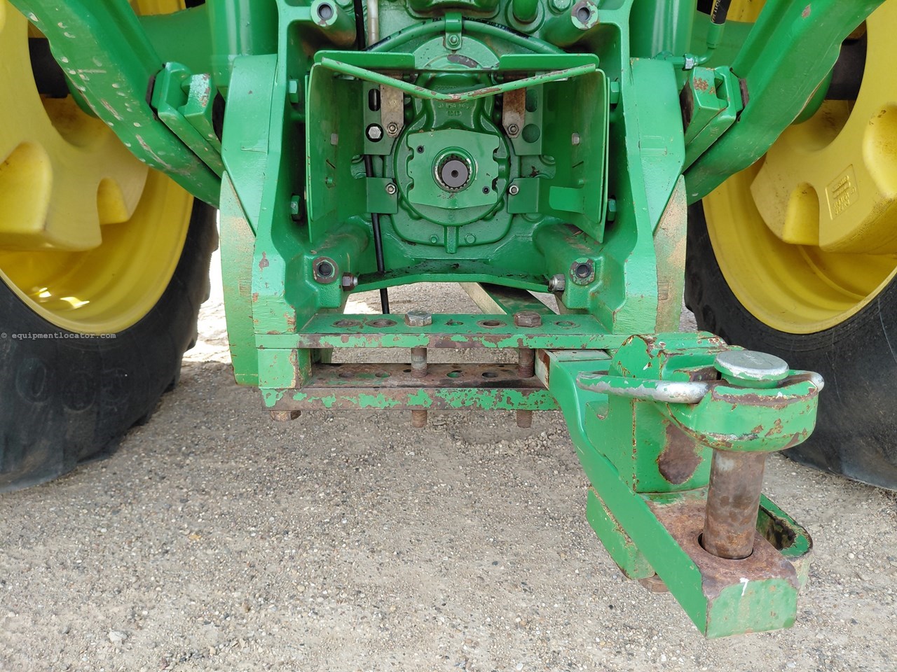 2011 John Deere 8285R Image 10