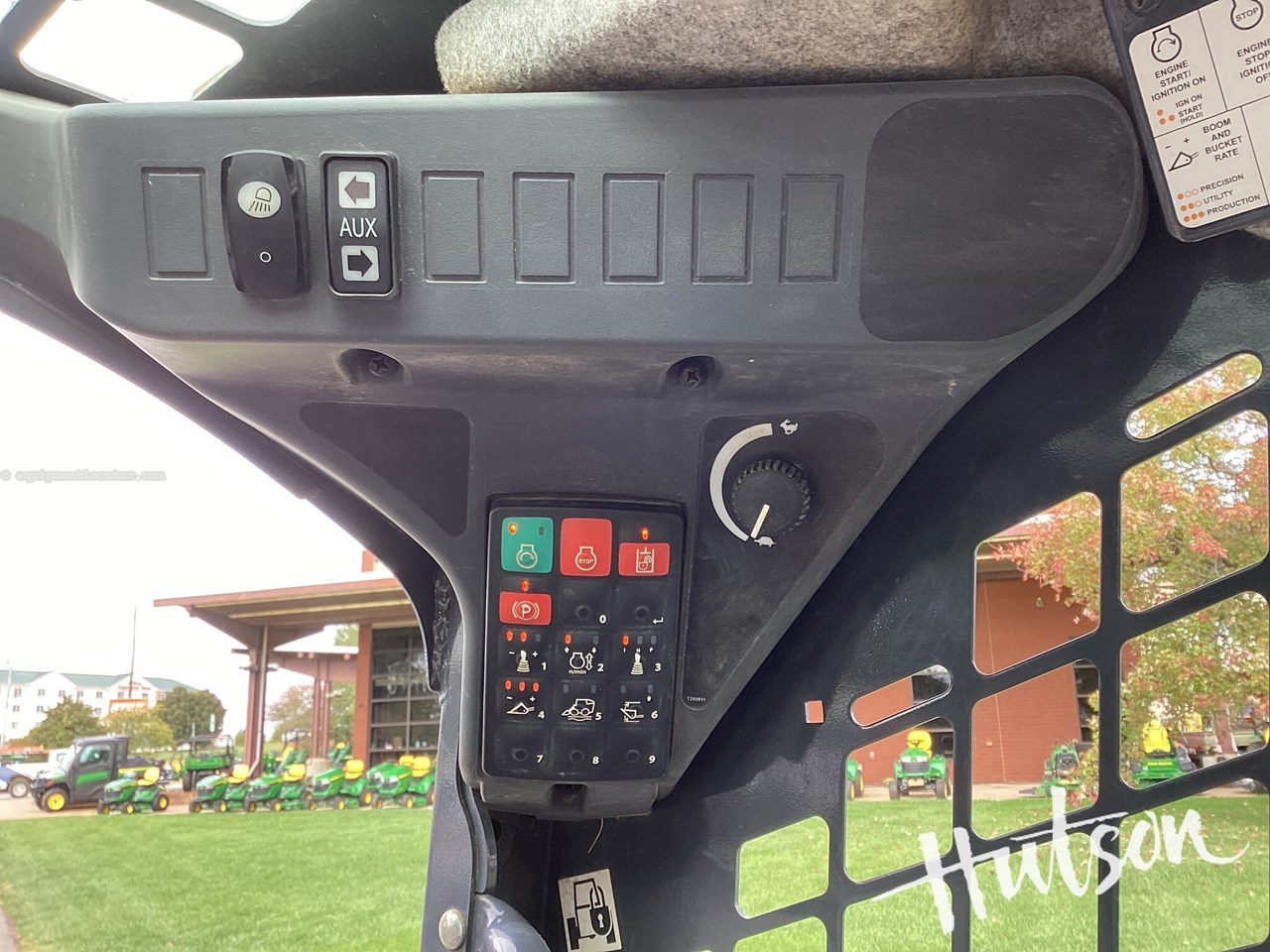 2024 John Deere 331G Image 10