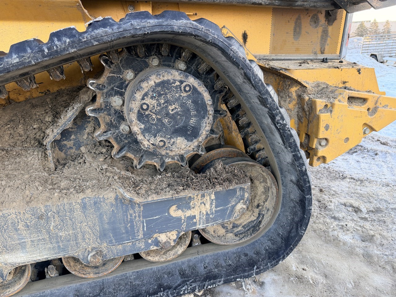 2024 John Deere 333 P Image 10