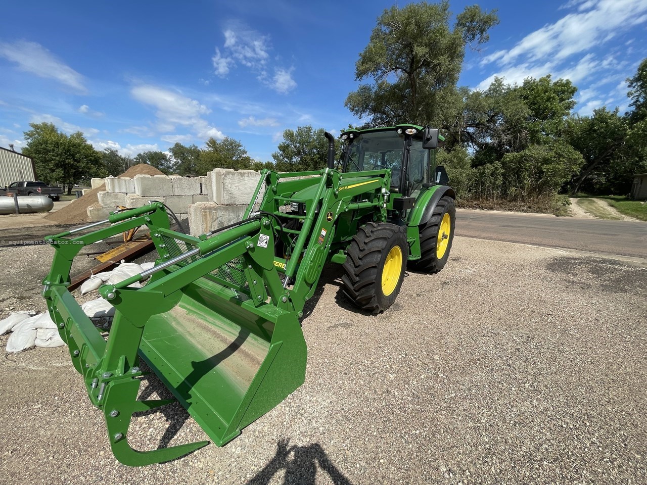2025 John Deere 540M Image 10
