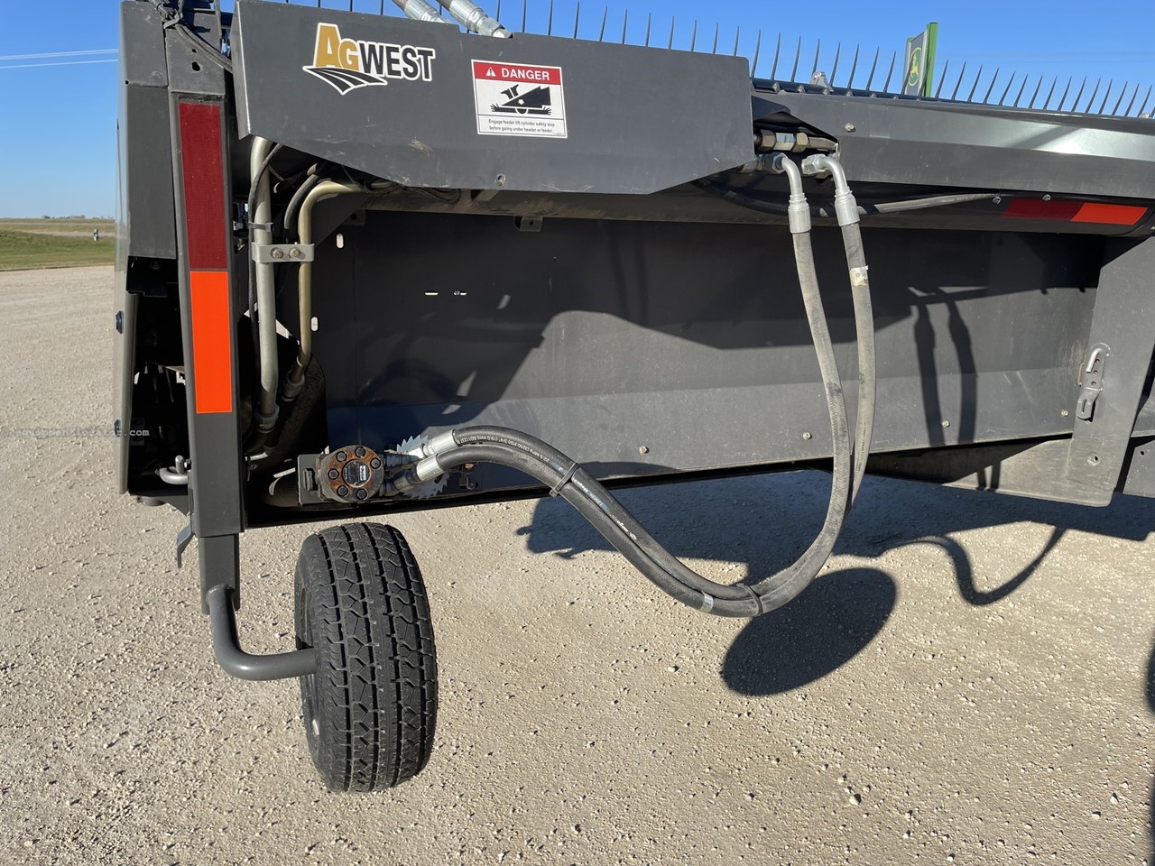 2014 Massey Ferguson WR9740 Image 14